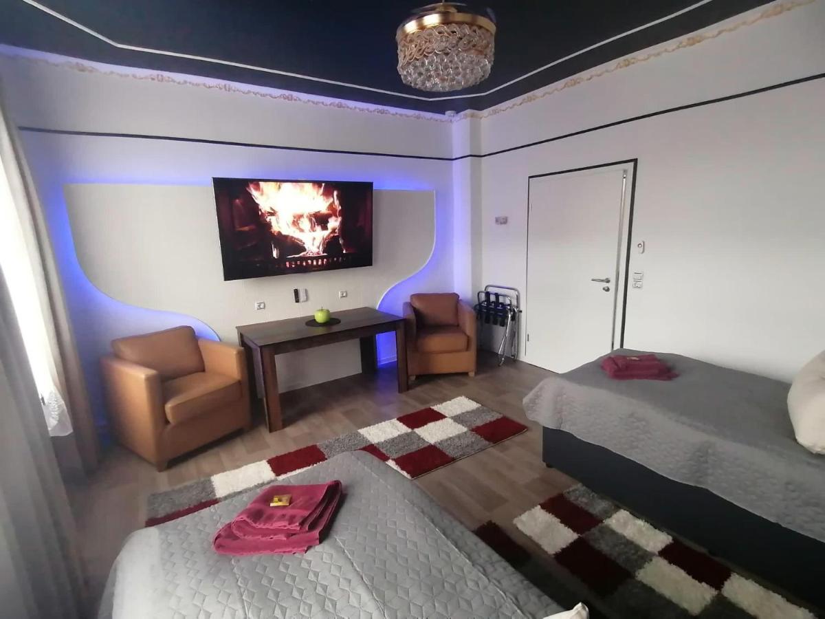 Best-Preis -Gold Suite- Mit Netflix, Self-Check-In, Ebike Ladestation, Fahrradraum, Wlan, Netflix Und Massagesessel - Direkt Am Elberadweg Im Herzen Von Wittenberge Εξωτερικό φωτογραφία