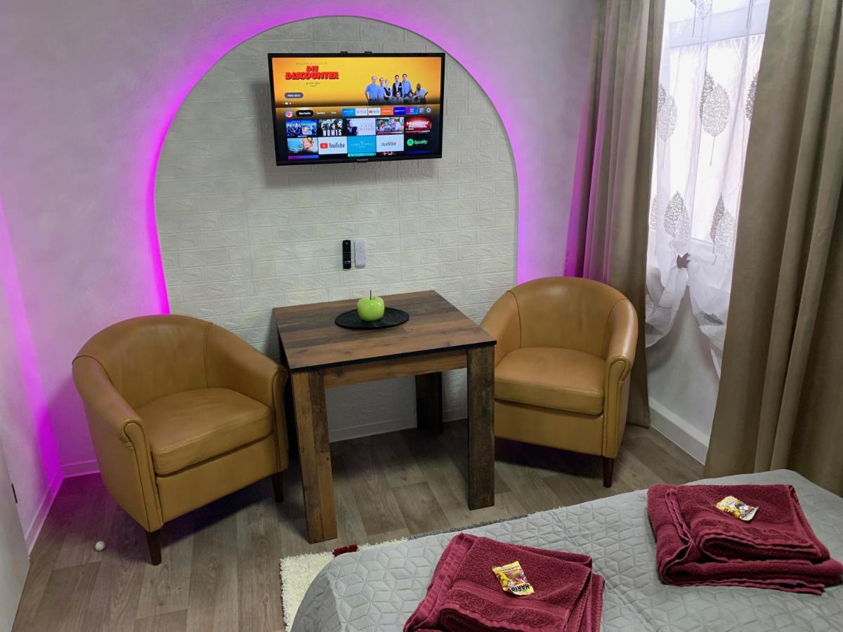 Best-Preis -Gold Suite- Mit Netflix, Self-Check-In, Ebike Ladestation, Fahrradraum, Wlan, Netflix Und Massagesessel - Direkt Am Elberadweg Im Herzen Von Wittenberge Εξωτερικό φωτογραφία