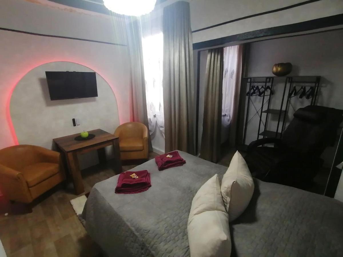 Best-Preis -Gold Suite- Mit Netflix, Self-Check-In, Ebike Ladestation, Fahrradraum, Wlan, Netflix Und Massagesessel - Direkt Am Elberadweg Im Herzen Von Wittenberge Εξωτερικό φωτογραφία