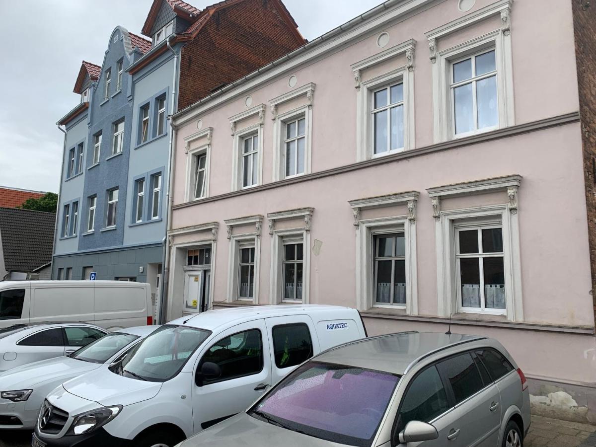 Best-Preis -Gold Suite- Mit Netflix, Self-Check-In, Ebike Ladestation, Fahrradraum, Wlan, Netflix Und Massagesessel - Direkt Am Elberadweg Im Herzen Von Wittenberge Εξωτερικό φωτογραφία