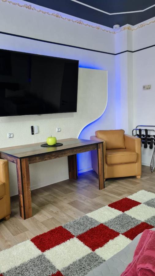 Best-Preis -Gold Suite- Mit Netflix, Self-Check-In, Ebike Ladestation, Fahrradraum, Wlan, Netflix Und Massagesessel - Direkt Am Elberadweg Im Herzen Von Wittenberge Εξωτερικό φωτογραφία