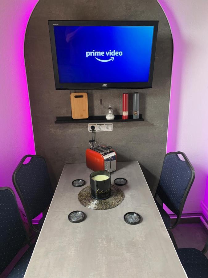 Best-Preis -Gold Suite- Mit Netflix, Self-Check-In, Ebike Ladestation, Fahrradraum, Wlan, Netflix Und Massagesessel - Direkt Am Elberadweg Im Herzen Von Wittenberge Εξωτερικό φωτογραφία