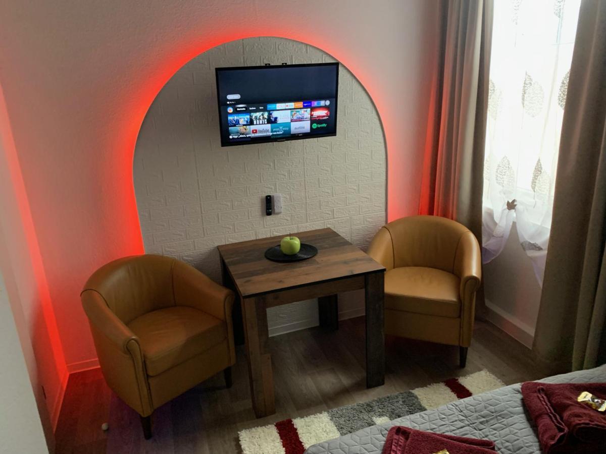 Best-Preis -Gold Suite- Mit Netflix, Self-Check-In, Ebike Ladestation, Fahrradraum, Wlan, Netflix Und Massagesessel - Direkt Am Elberadweg Im Herzen Von Wittenberge Εξωτερικό φωτογραφία