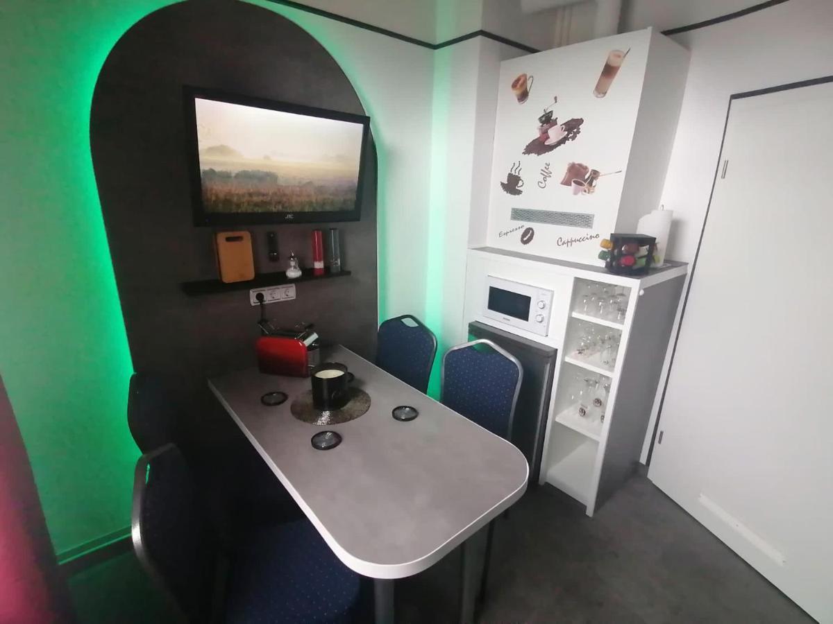 Best-Preis -Gold Suite- Mit Netflix, Self-Check-In, Ebike Ladestation, Fahrradraum, Wlan, Netflix Und Massagesessel - Direkt Am Elberadweg Im Herzen Von Wittenberge Εξωτερικό φωτογραφία