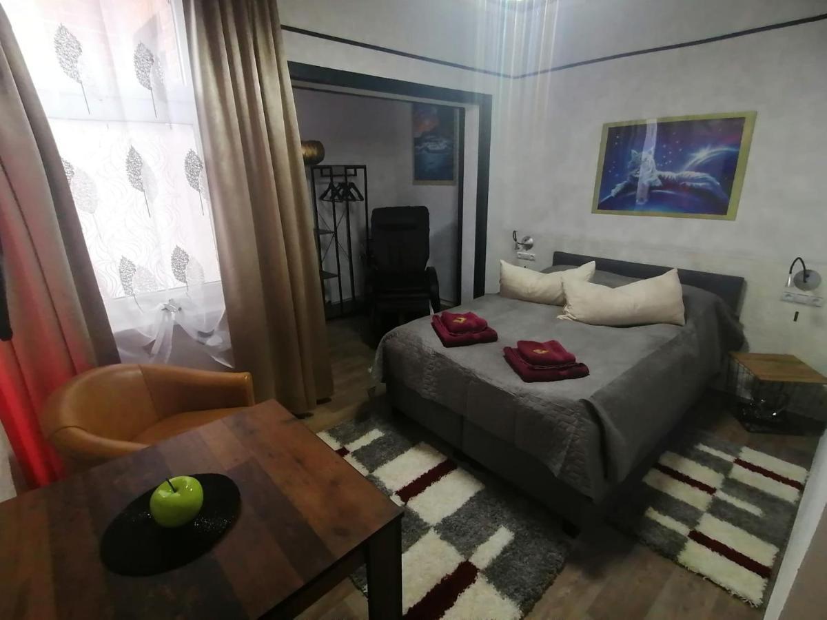 Best-Preis -Gold Suite- Mit Netflix, Self-Check-In, Ebike Ladestation, Fahrradraum, Wlan, Netflix Und Massagesessel - Direkt Am Elberadweg Im Herzen Von Wittenberge Εξωτερικό φωτογραφία