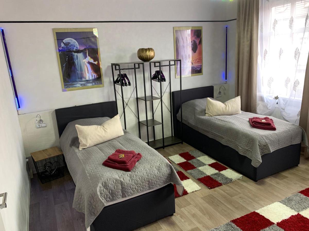 Best-Preis -Gold Suite- Mit Netflix, Self-Check-In, Ebike Ladestation, Fahrradraum, Wlan, Netflix Und Massagesessel - Direkt Am Elberadweg Im Herzen Von Wittenberge Εξωτερικό φωτογραφία